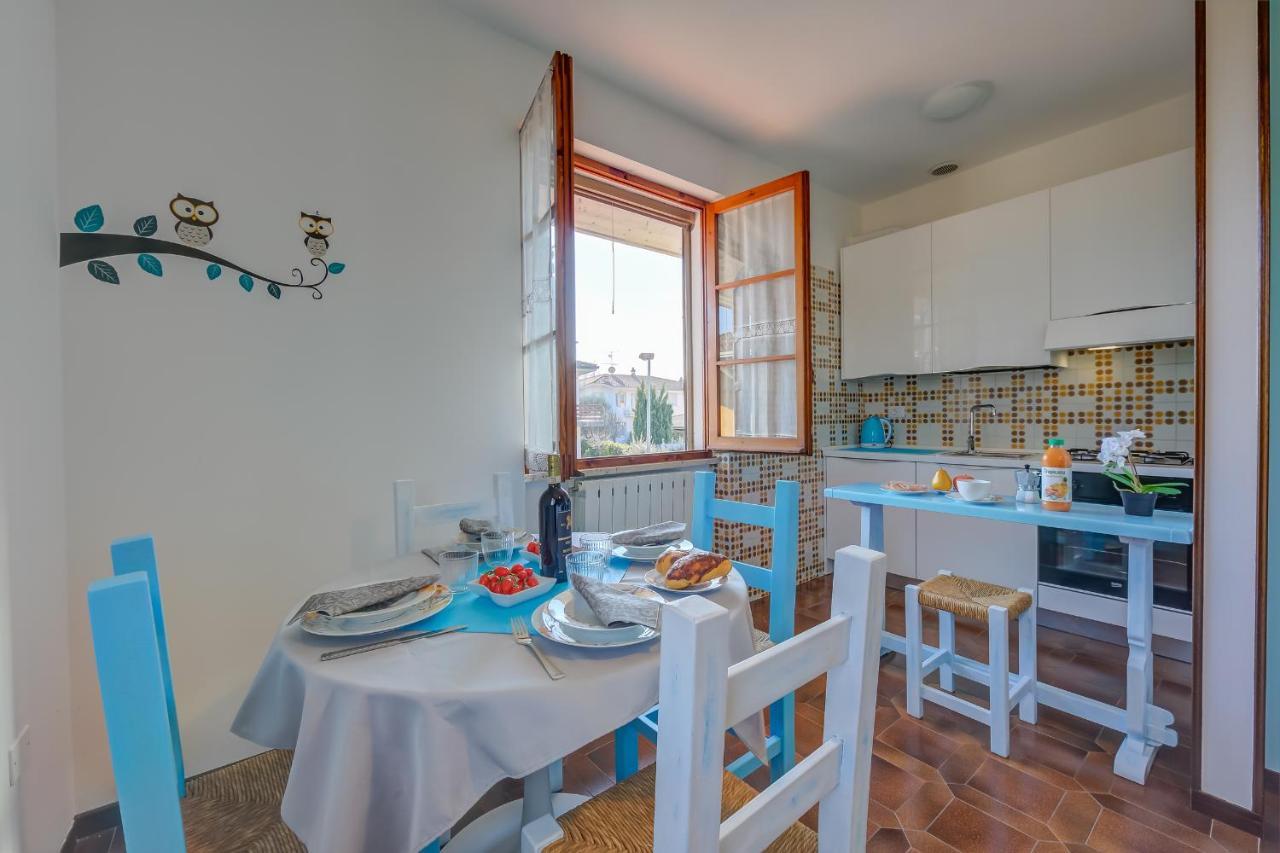Villa Fiorita Apartments - Happy Rentals Сирмионе Екстериор снимка