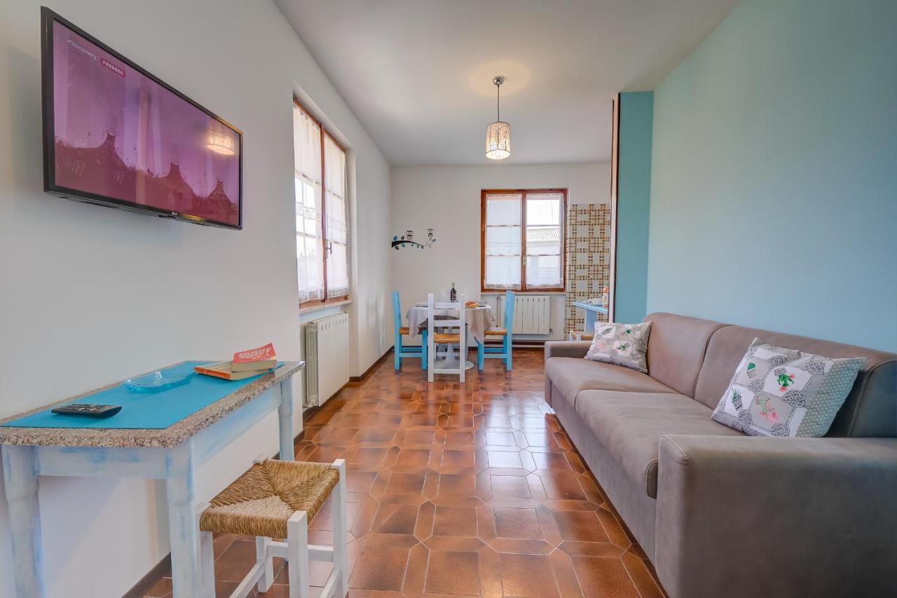 Villa Fiorita Apartments - Happy Rentals Сирмионе Екстериор снимка
