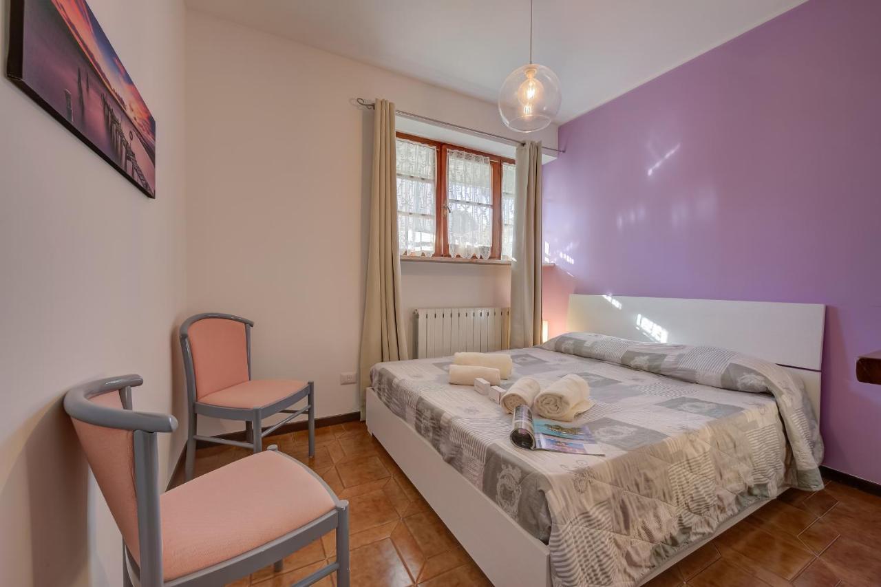Villa Fiorita Apartments - Happy Rentals Сирмионе Екстериор снимка